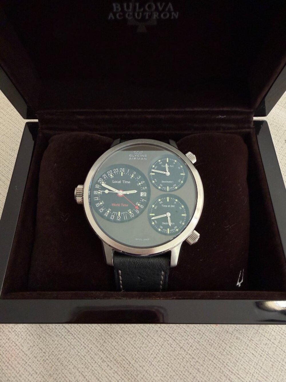 GLYCINE Airman 7  GMT  Triple Automatic Black Grey Swiss Made Watch